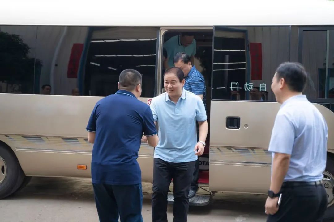 衡陽市委副書記、市長朱健一行赴朝陽集團進行考察